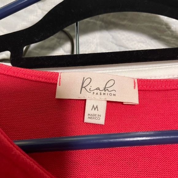 Top - Picture 2 of 2